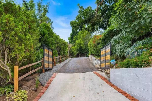 4221 Vista WAY, La Mesa, CA 91941