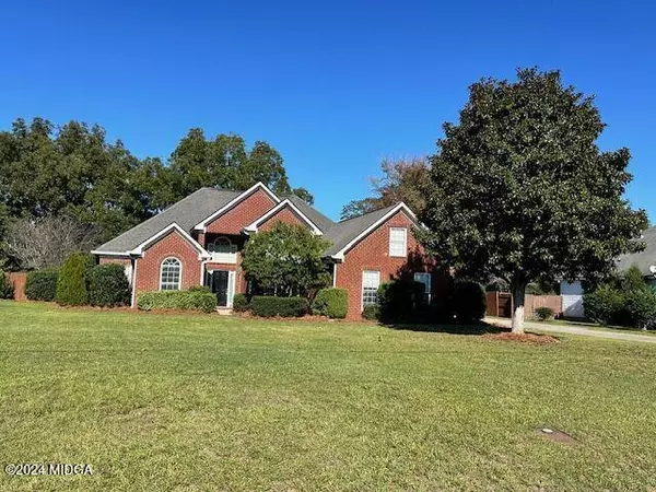 3523 Lawrence Drive S, Macon, GA 31216