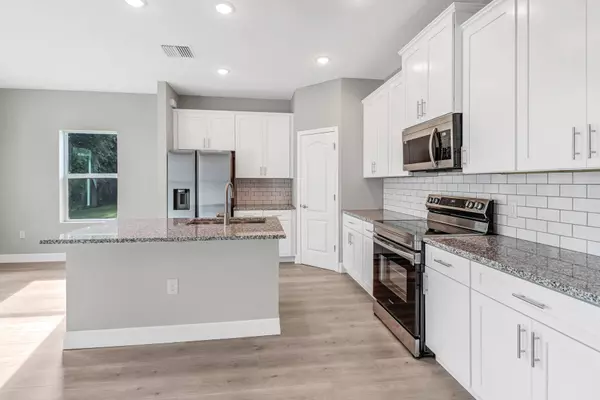 3140 Depew AVE, Port Charlotte, FL 33952