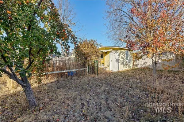 624 Winther Blvd, Nampa, ID 83651-6542