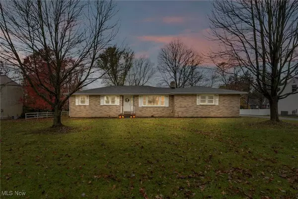 8986 Highland DR, Westfield Center, OH 44251