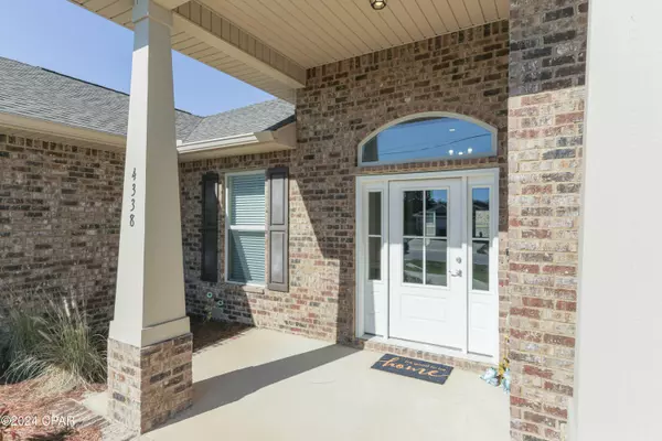 4338 Quiet CT, Gulf Breeze, FL 32563