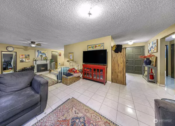 1029 32nd ST, Bellingham, WA 98225