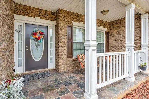 513 Bethelview DR, Hampton, GA 30228