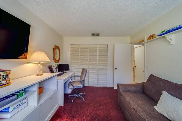 2725 COUNTRYSIDE BLVD #102, Clearwater, FL 33761