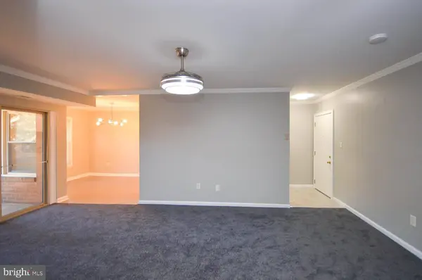 3809 SAINT BARNABAS RD #T 102, Suitland, MD 20746