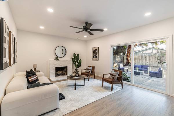 7770 Arrowhead Pl, Newark, CA 94560