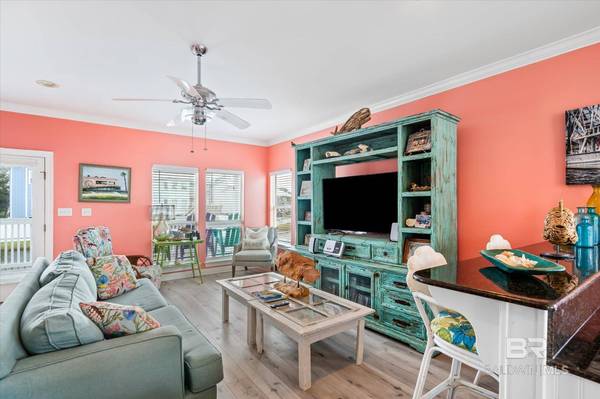 227 W 8th Avenue, Gulf Shores, AL 36542