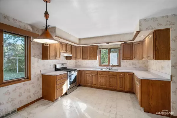 108 Monna ST, Sugar Grove, IL 60554