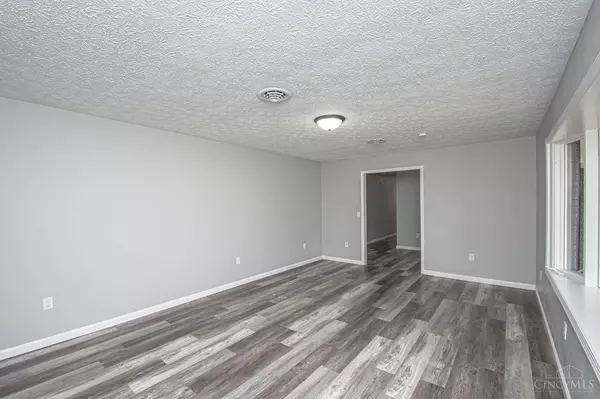 2518 E US-35, West Alexandria, OH 45381