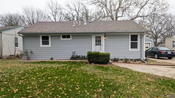 3234 SE Keystone AVE, Topeka, KS 66605