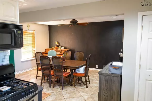 3030 STEARNS AVENUE, Wichita Falls, TX 76308