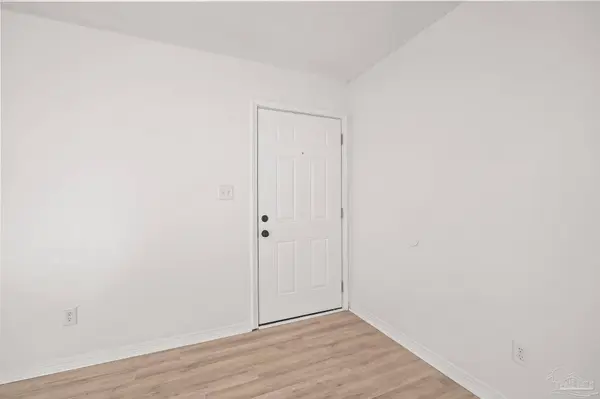 1200 Pinnacle Cir, Pensacola, FL 32504