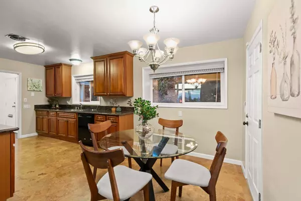 5915 Leona ST, Oakland, CA 94605