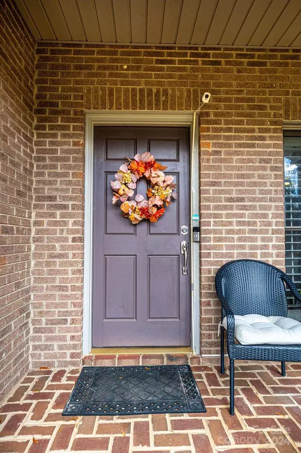 249 35th AVE NE, Hickory, NC 28601