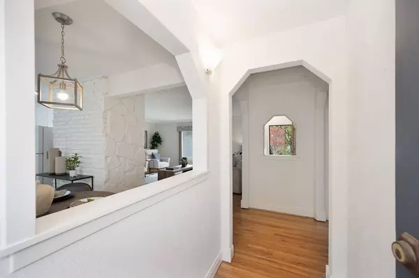 1130 Avon WAY, Folsom, CA 95630