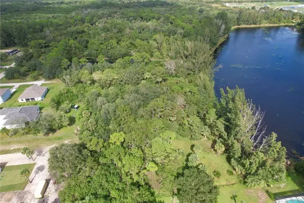 9530 87th PL, Vero Beach, FL 32967