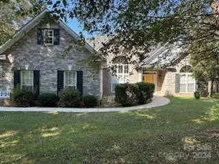 2123 13th Street CT NE, Hickory, NC 28601