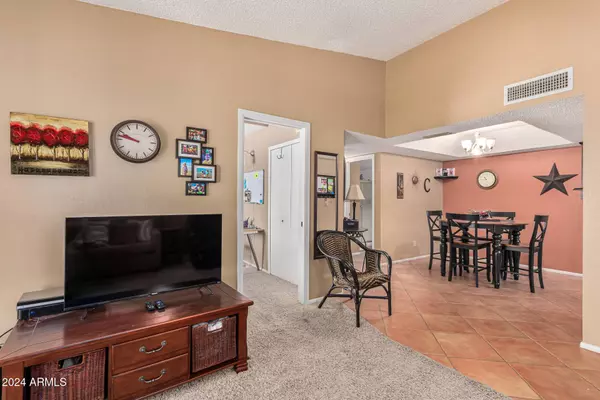 5518 E LINDSTROM Lane #3032, Mesa, AZ 85215