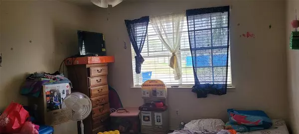 2901 S Cardinal Street, Ennis, TX 75119