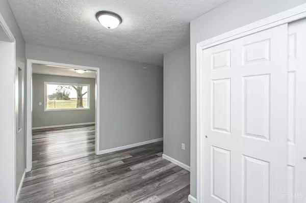 2518 E US-35, West Alexandria, OH 45381