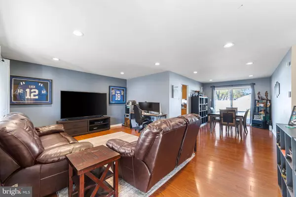 50 ELDERBERRY LN, Willingboro, NJ 08046