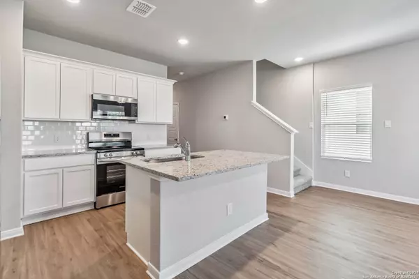 3846 Abbott Pass, San Antonio, TX 78152