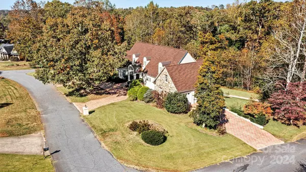 24 River DR, Granite Falls, NC 28630