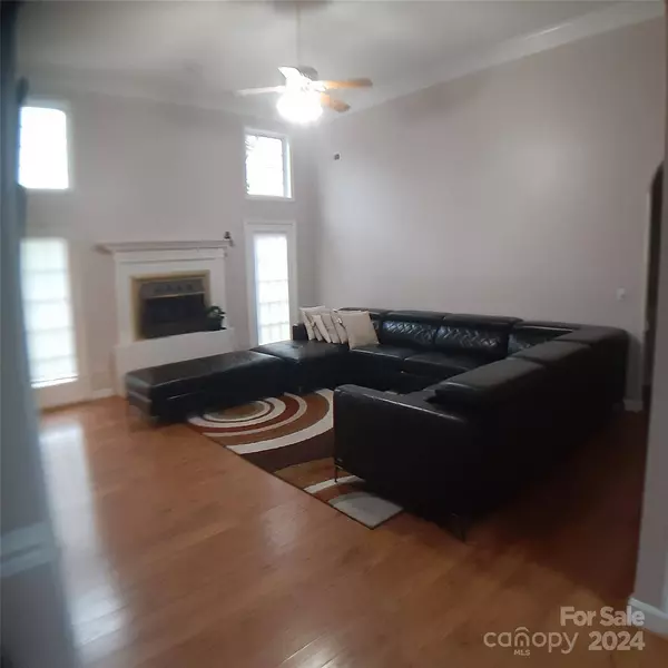 2123 13th Street CT NE, Hickory, NC 28601