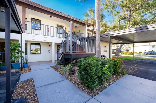 309 PINE HOLLOW CIR #309, Englewood, FL 34223