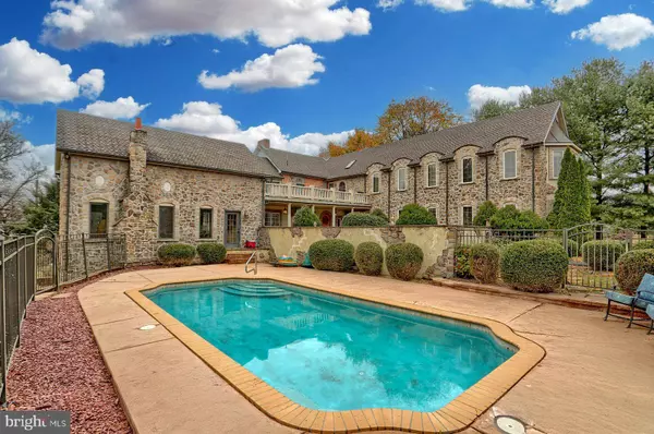 107 ELLESMERE LN, Mechanicsburg, PA 17055