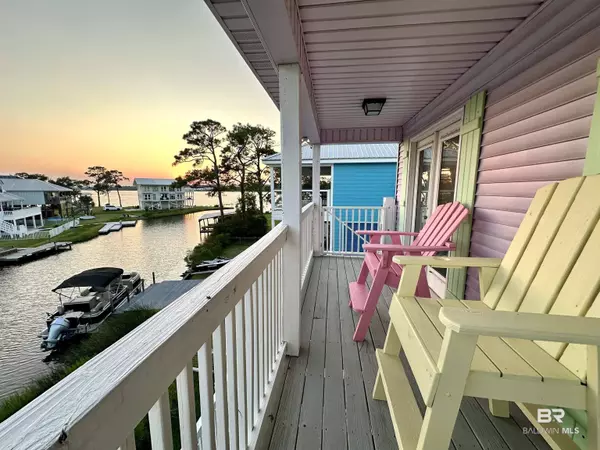 227 W 8th Avenue, Gulf Shores, AL 36542
