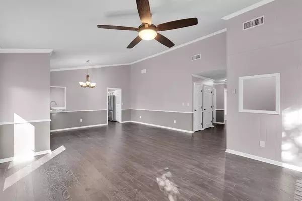 600 Pierce Street, Lindale, TX 75771