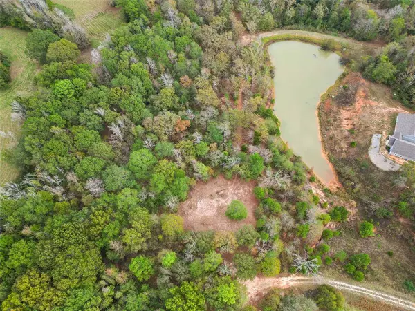 11304 County Road 4102, Lindale, TX 75771