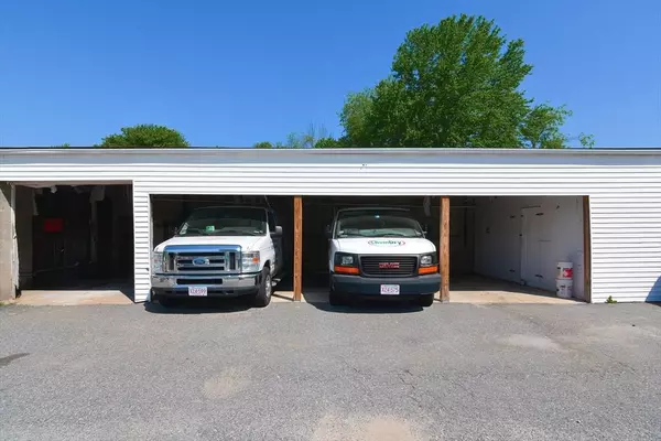 152 Milford St, Upton, MA 01568