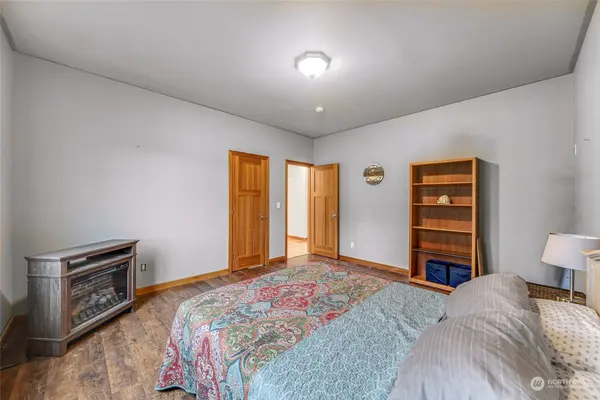 9358 Welkers RD, Blaine, WA 98230