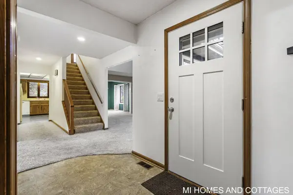 14012 Fox Trail Drive, Holland, MI 49424