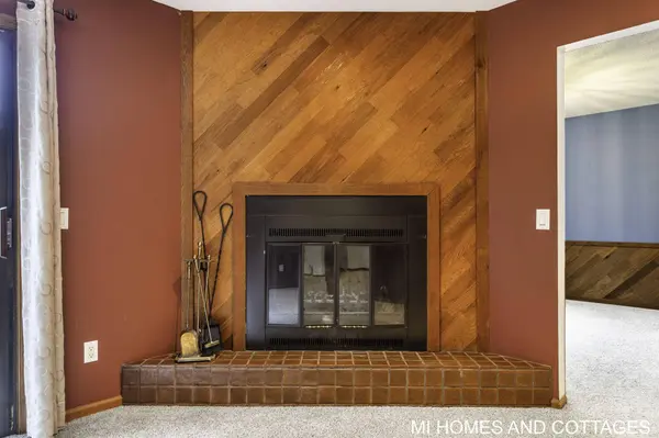 14012 Fox Trail Drive, Holland, MI 49424