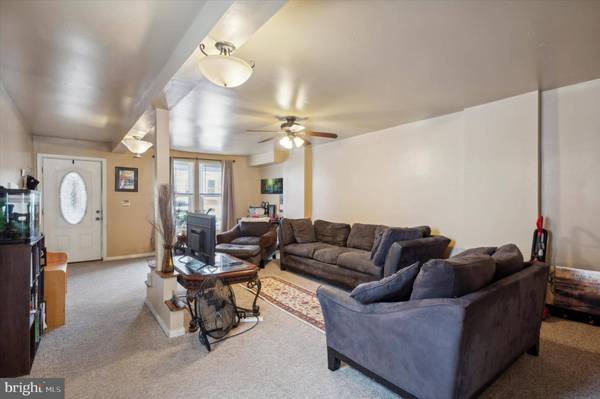 1010 ELM ST, Wilmington, DE 19805