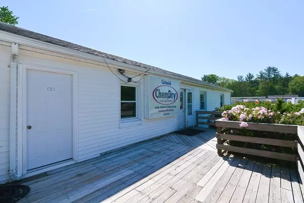 152 Milford St, Upton, MA 01568