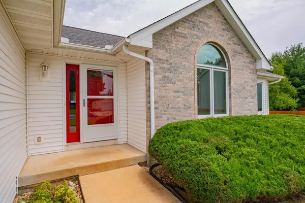 654 Millrun Circle, Sun Prairie, WI 53590