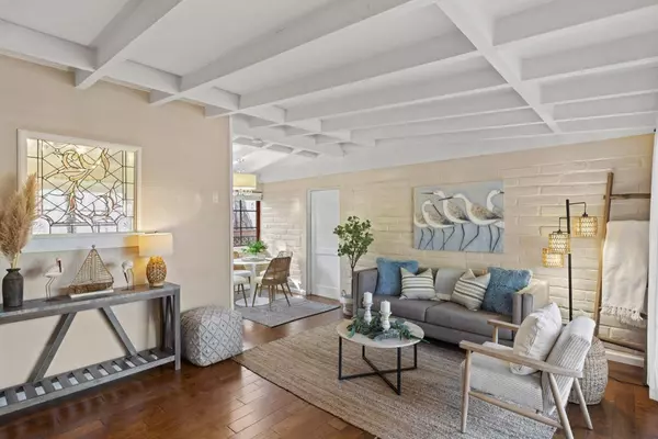 244 Grove Acre AVE, Pacific Grove, CA 93950