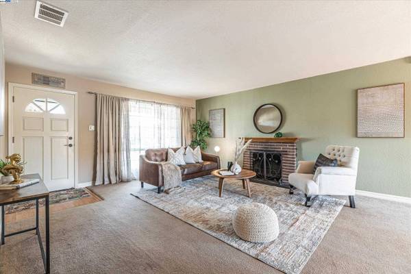26051 Eastman Ct, Hayward, CA 94544