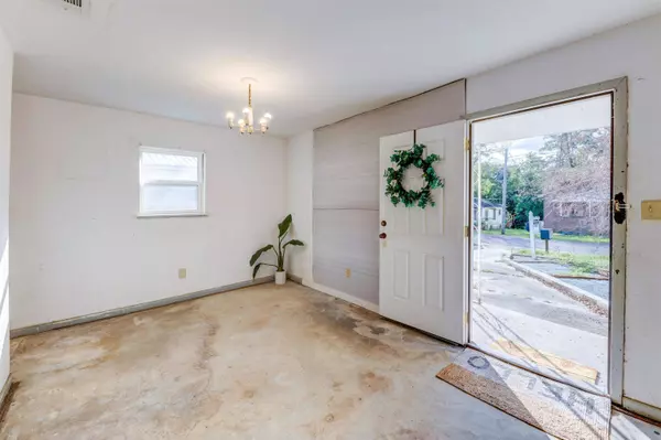 1203 Harlem, Tallahassee, FL 32304