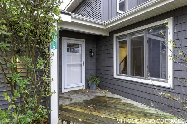 14012 Fox Trail Drive, Holland, MI 49424