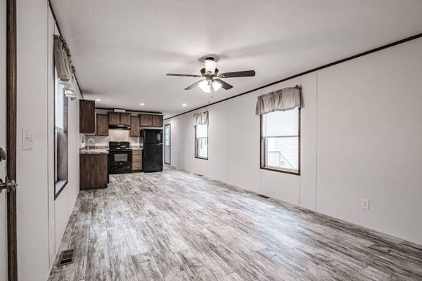 44 Lakewood DR, Limington, ME 04049