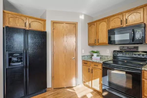 7229 Iris Bloom Drive, Madison, WI 53719