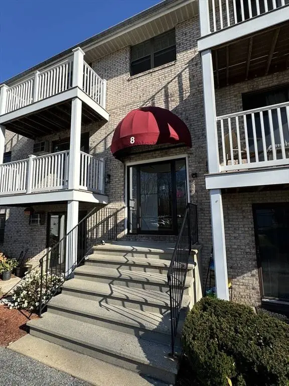 8 Kenmar Dr #51, Billerica, MA 01821