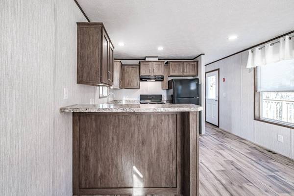 52 Lakewood DR, Limington, ME 04049