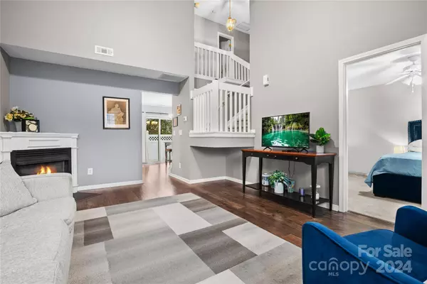 150 Mangum CIR, Mooresville, NC 28117